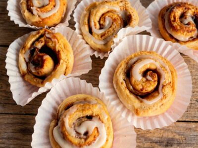 Cinnamon roll x 6