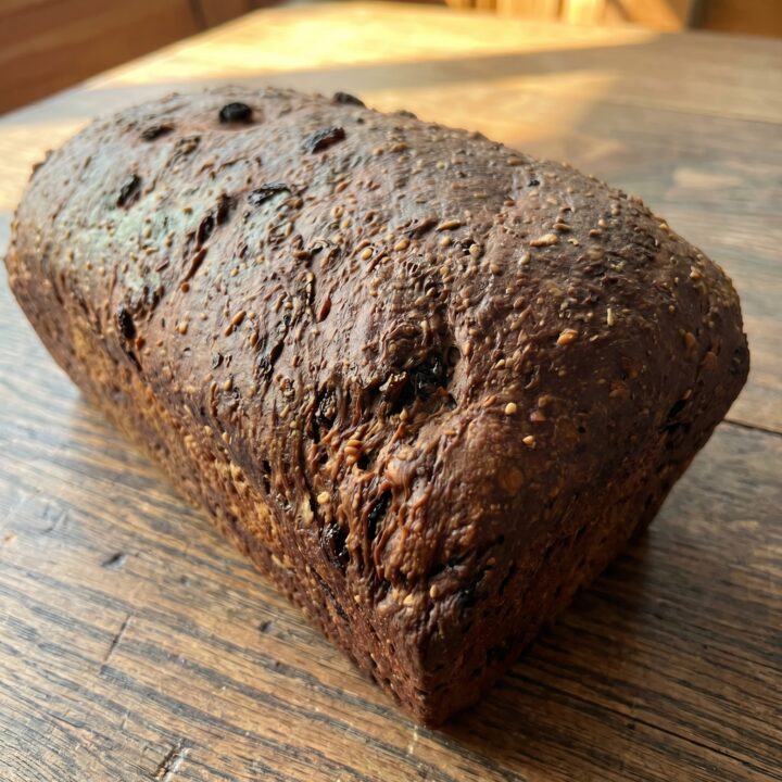 Pan integral pasas miel